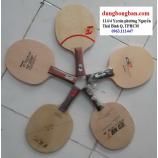 Vợt 7 lớp gỗ tấn công tốt.